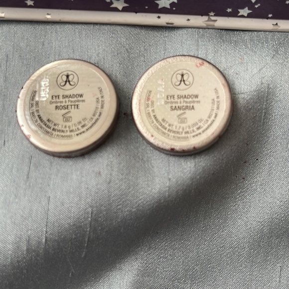 Anastasia Beverly Hills single shadows in an empty colourpop palette - Picture 3 of 4